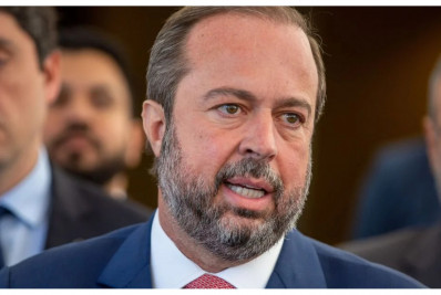 Governo publicará decreto que autoriza importação da energia da Venezuela, diz ministro