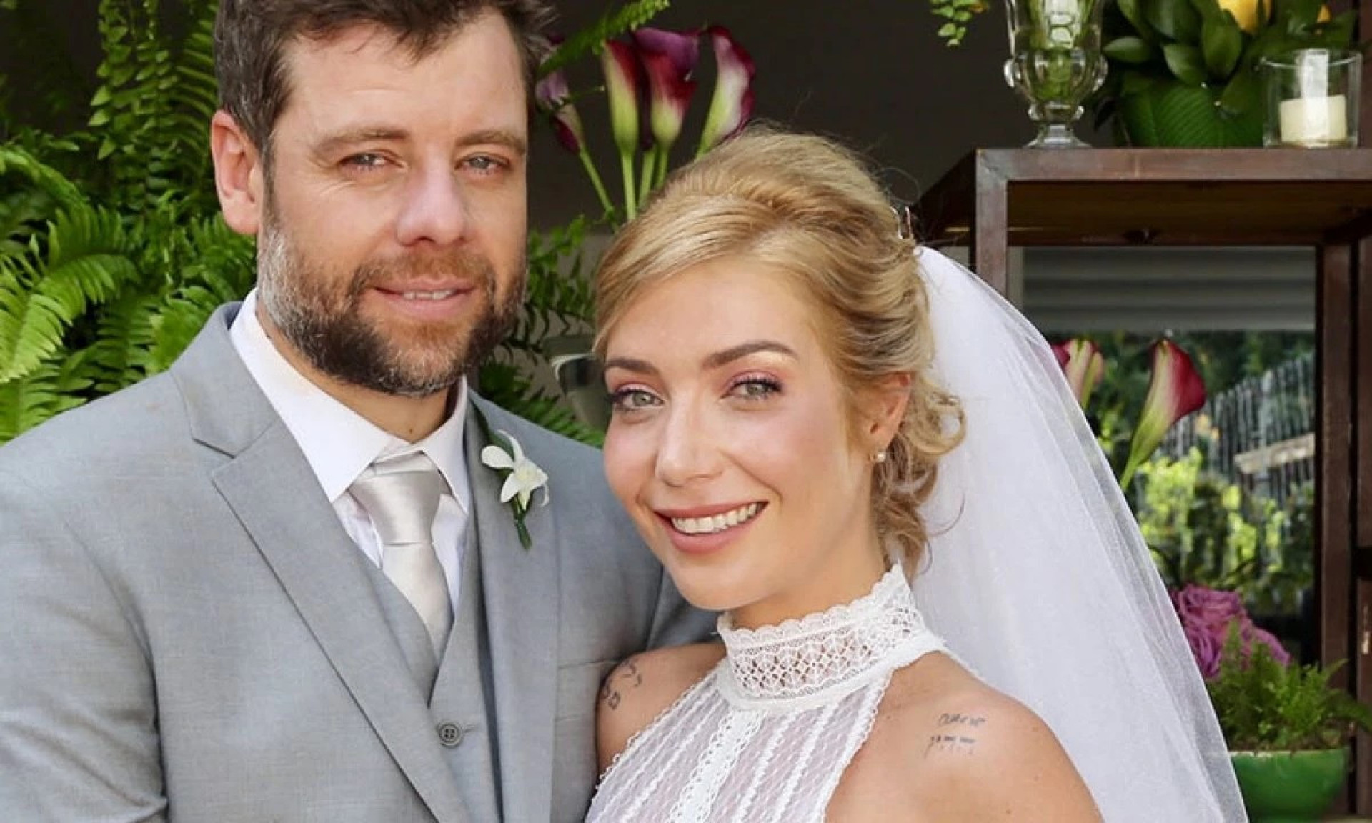 Cris Gomes era diretor do 'Faustão na Band' e também deixou a emissora. Na foto, ele posa com a mulher, Luiza Possi - Reprodução Internet