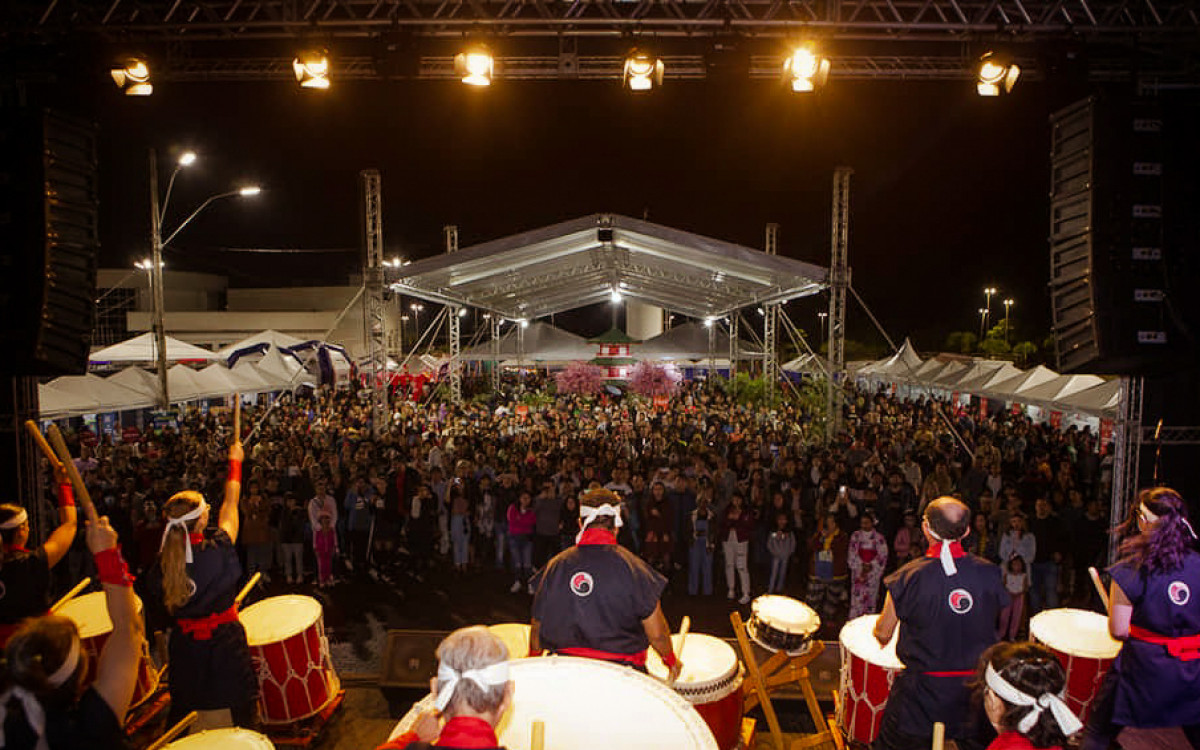 Festa da imigra&ccedil;&atilde;o da cultura japonesa em Itagua&iacute;.