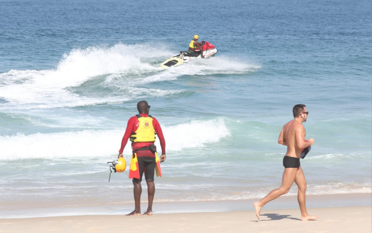 Algrin David sumiu ap&oacute;s dar um mergulho na tarde de quarta-feira (24)