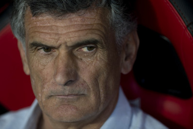 Técnico do Sevilla se irrita com perguntas sobre racismo antes de enfrentar o Real Madrid: 'Uma moda'