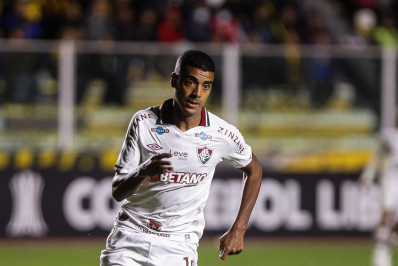 Alan alcança a marca de 100 jogos com a camisa do Fluminense