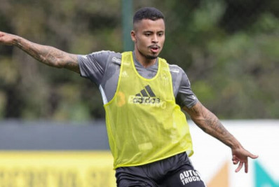 Flamengo tenta convencer Atlético-MG a mudar moldes de venda para fechar contratação de Allan