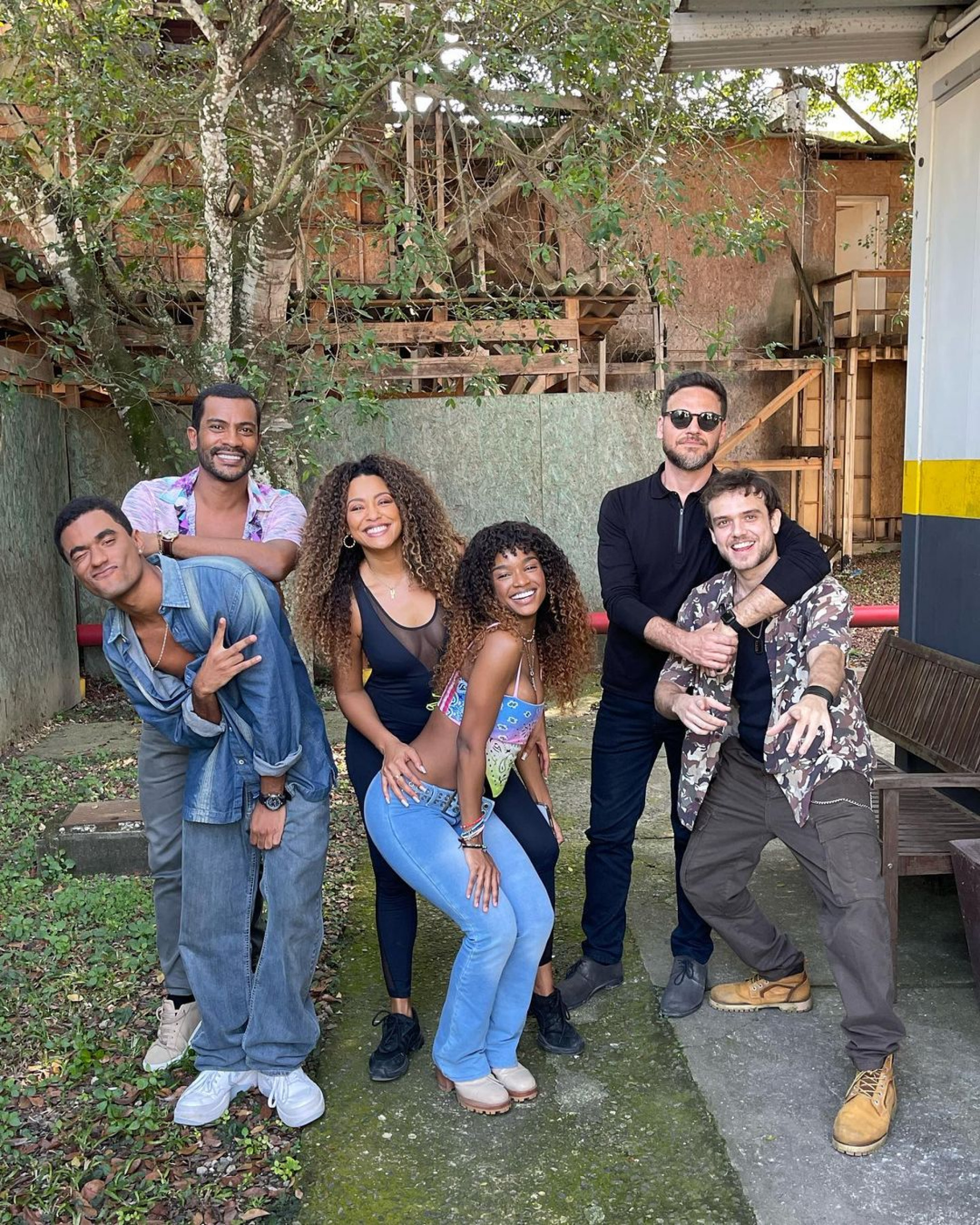 Isacque Lopes, Samuel de Assis, Sheron Menezzes, Jê Soares, Emilio Dantas e Matheus Polis - Reprodução/Instagram