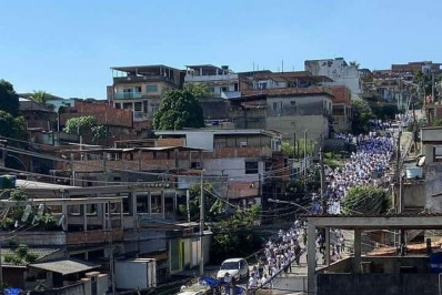 Meritienses das comunidades Vila Ruth e Morro do Tamanco em busca de segurança