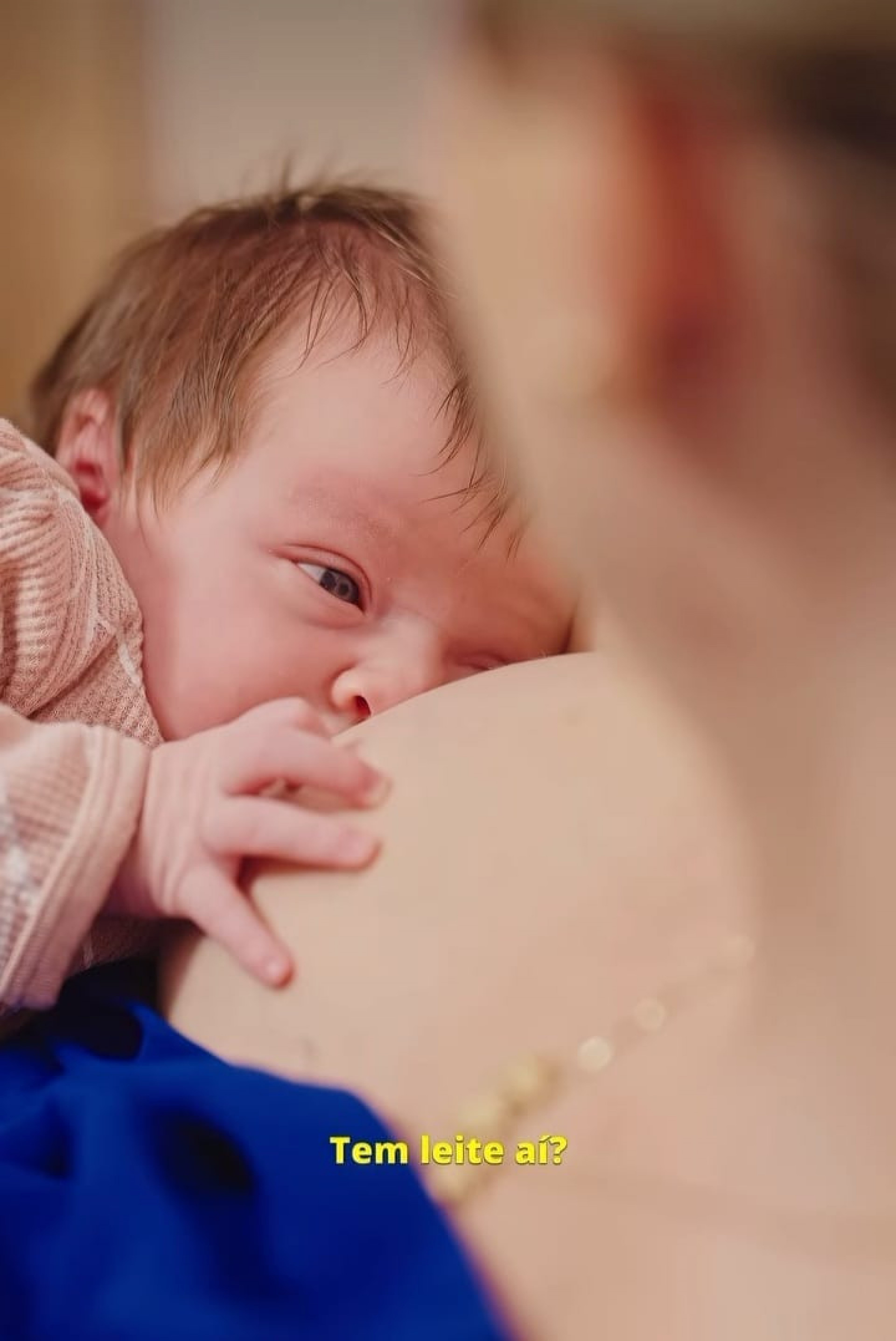 Julio Rocha mostrou o rostinho da filha pela primeira vez - Reprodução de Vídeo 