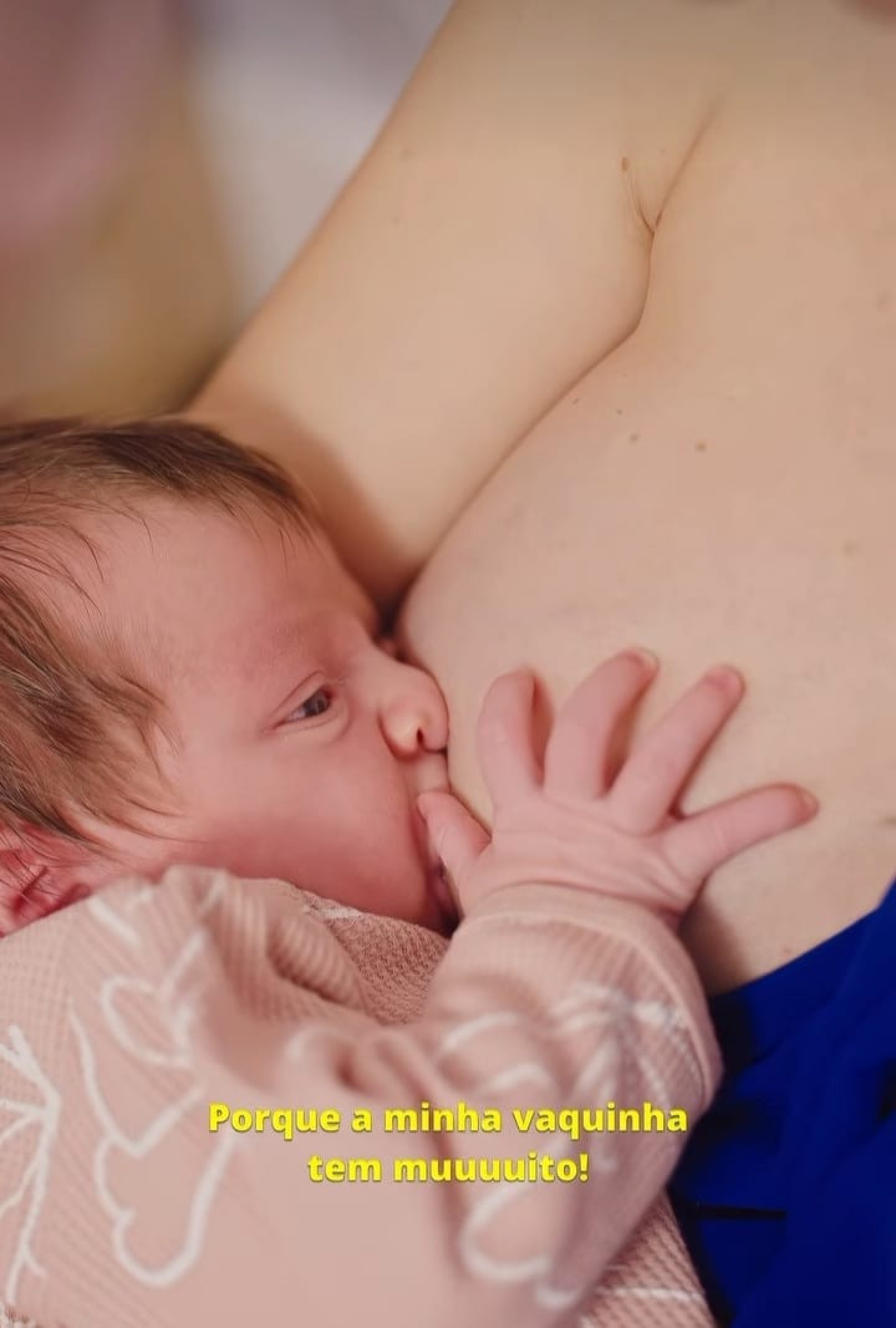 Julio Rocha mostrou o rostinho da filha pela primeira vez - Reprodução de Vídeo 