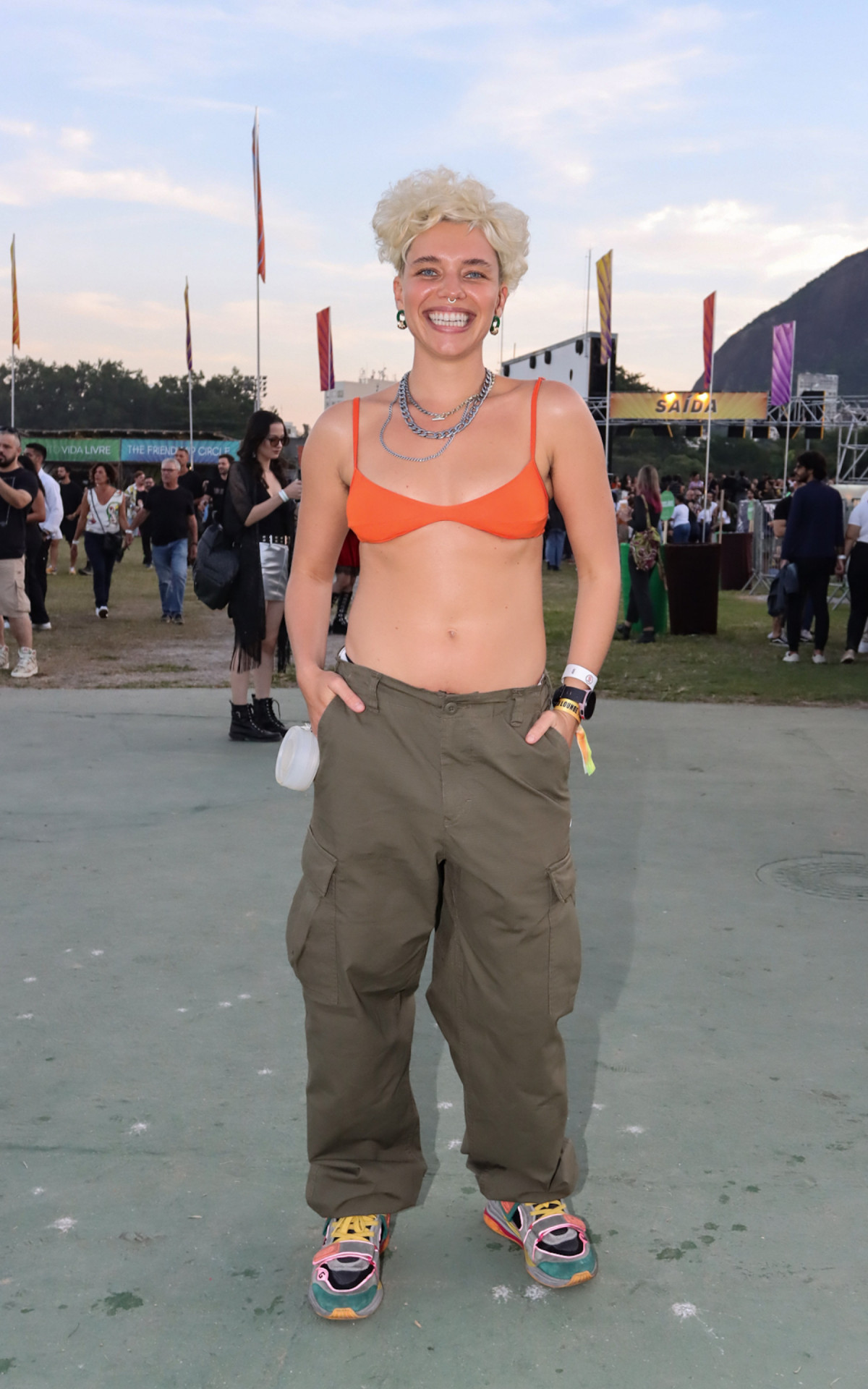 Bruna Linzmeyer - Victor Chapetta / Agnews