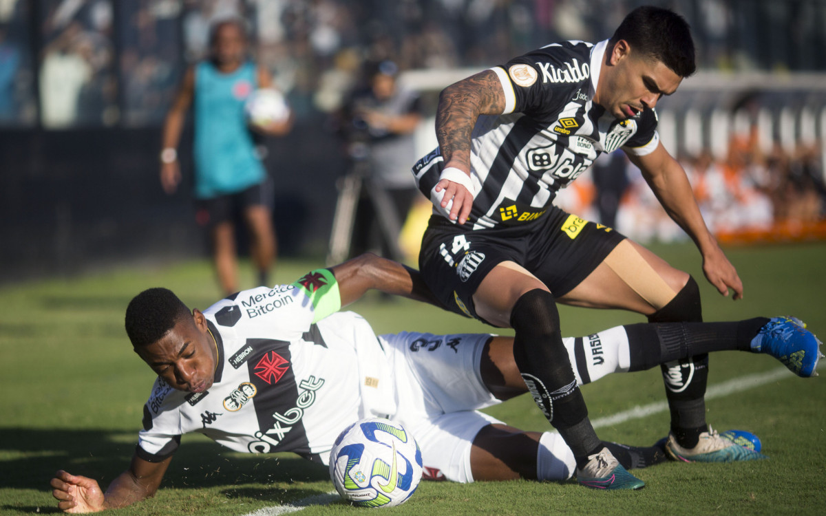 Léo é um dos pilares da defesa do Vasco