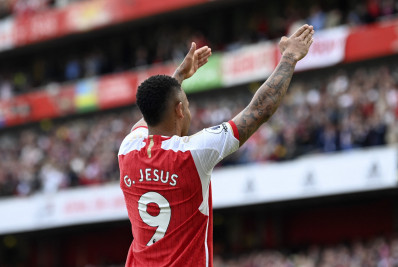 Gabriel Jesus passa por cirurgia no joelho e desfalca o Arsenal no início da temporada