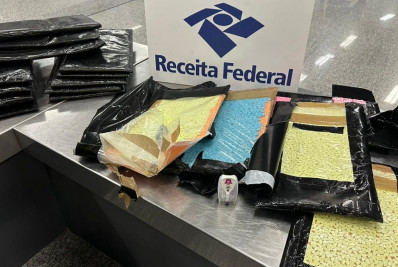 Mãe e filha são presas no Galeão suspeitas de tráfico internacional de drogas