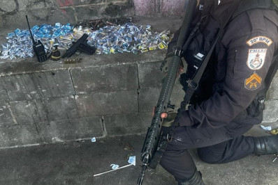 PM prende traficante com drogas, pistola e granada em Nilópolis