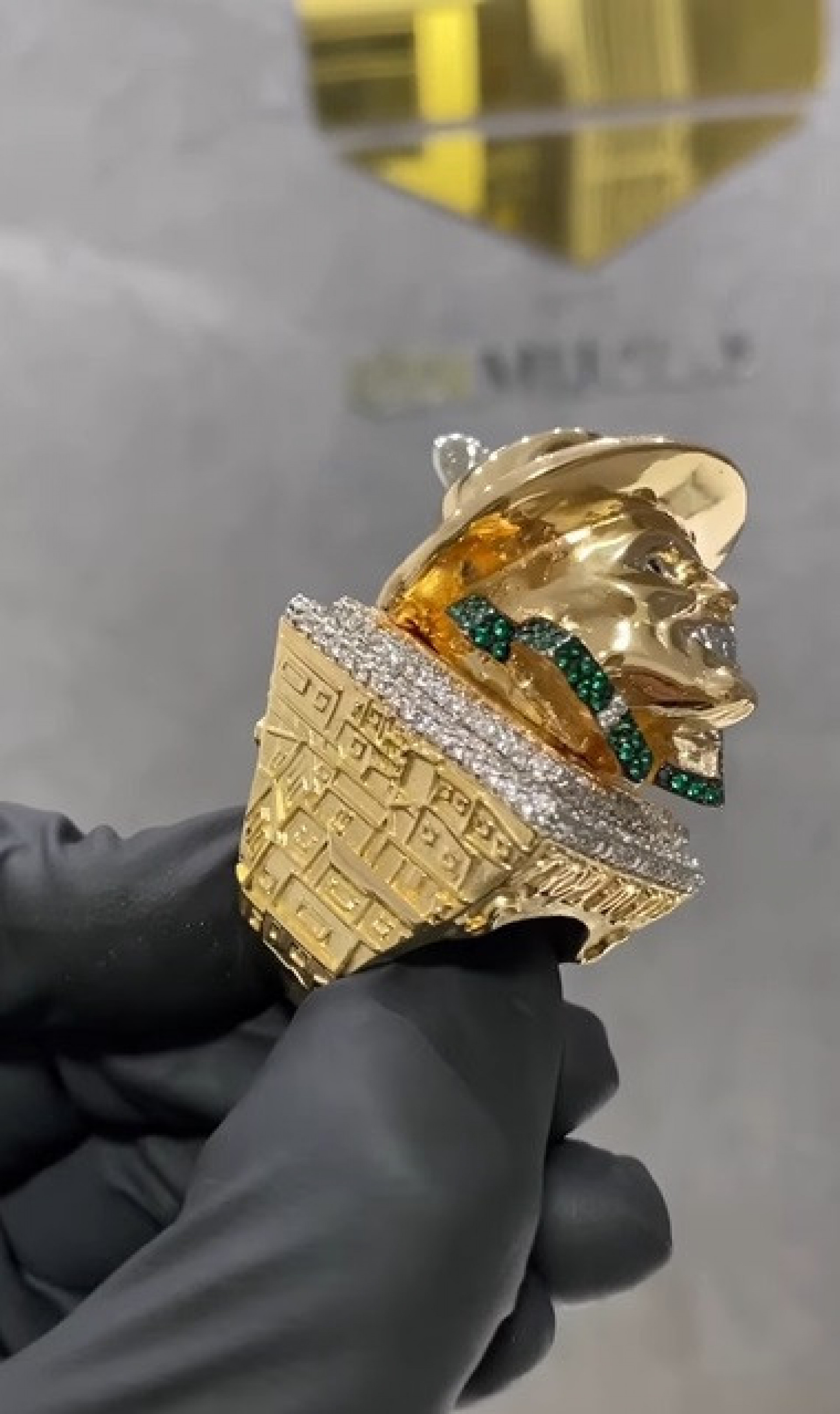 MC Daniel compra anel com seu próprio rosto gravado - Reprodução do Instagram