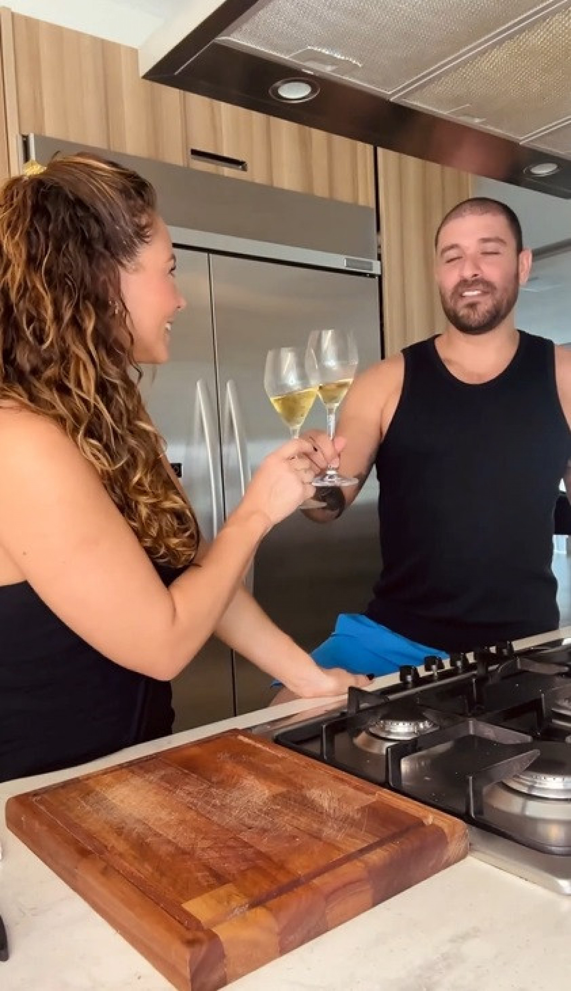 Paolla Oliveira e Diogo Nogueira cozinham juntos - Reprodução do Instagram