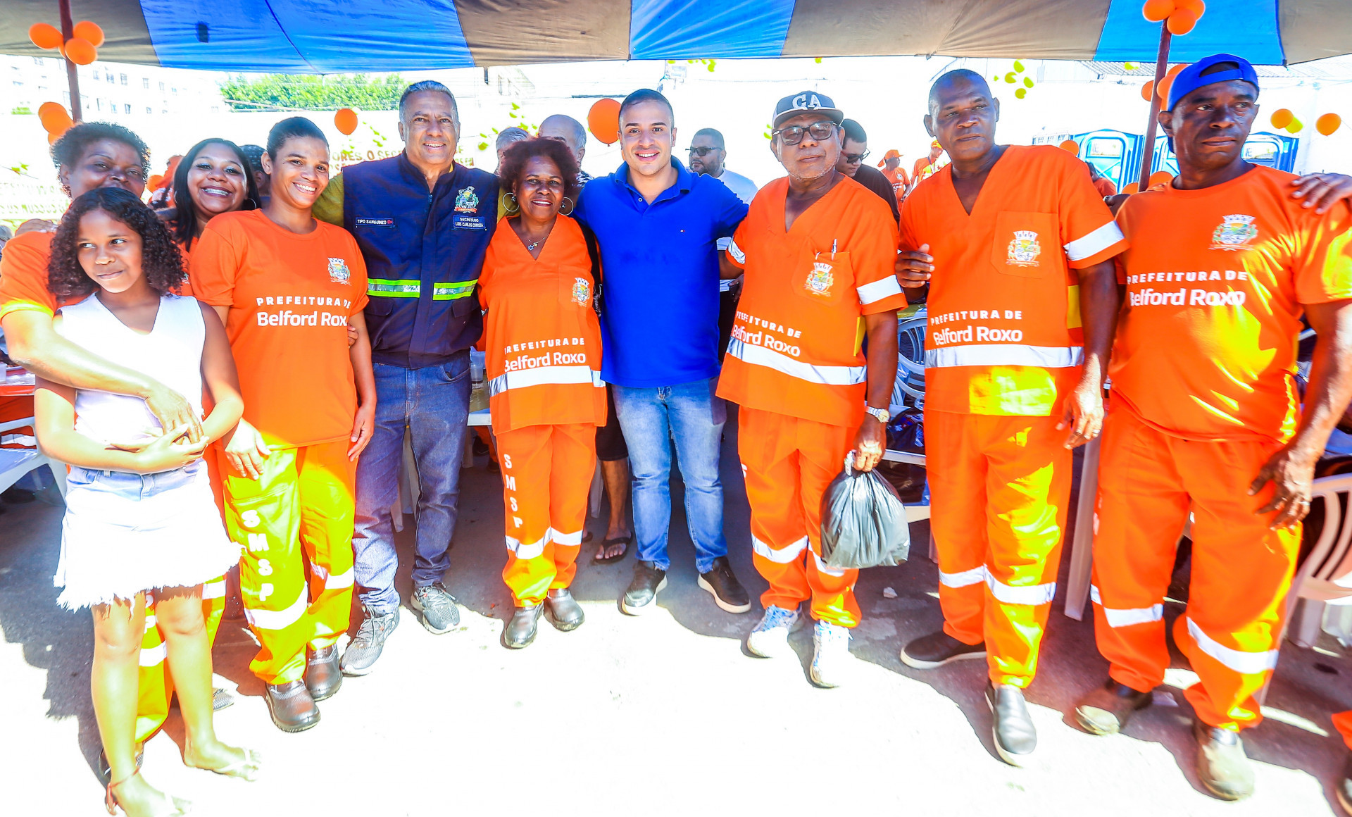 Secret&aacute;rios Lu&iacute;s Carlos e Matheus na comemora&ccedil;&atilde;o do Dia dos Garis - Rafael Barreto / PMBR
