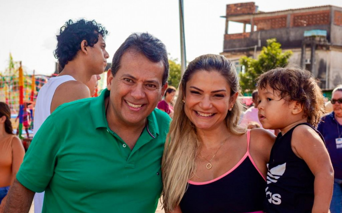 O deputado federal Ricardo Abr&atilde;o e a vice-prefeita Fl&aacute;via Duarte marcaram presen&ccedil;a no evento