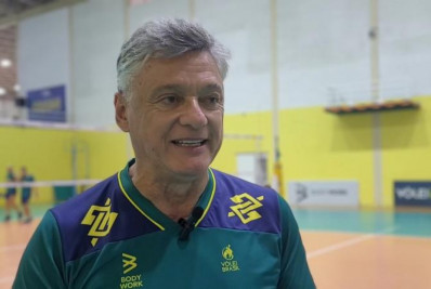 Seleção masculina de vôlei embarca rumo ao Canadá para primeira etapa da Liga das Nações