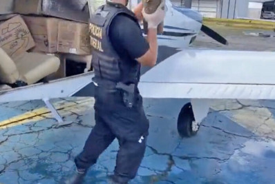 PF apreende quase 300 kg de droga em avião de igreja evangélica