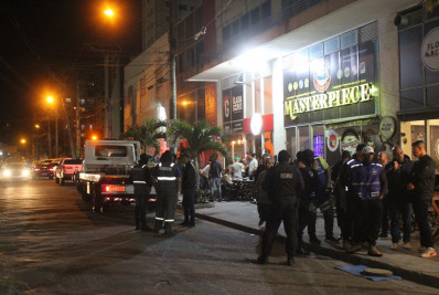 Noite de ordenamento urbano em bares e restaurantes de São Gonçalo