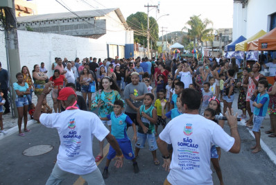 Obras de macrodrenagem e pavimentação são entregues no Colubandê