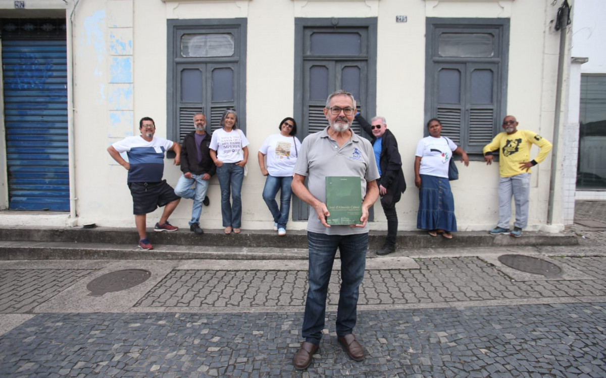 Sindalvo do Nascimento Souza, professor de hist&oacute;ria e muse&oacute;logo, &eacute; o idealizador da Casa-museu e Centro de Resist&ecirc;ncia da Mulher  Augusta Candiani, em Santa Cruz