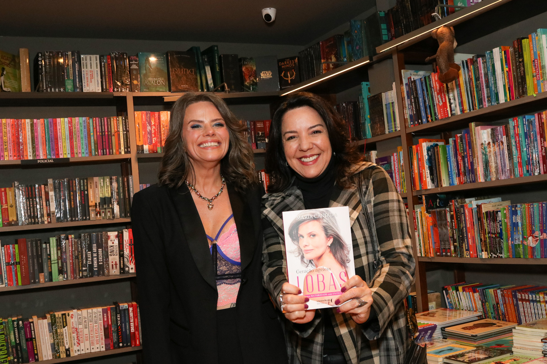 Maria Cândida ao lado da jornalista Luciana Liviero - Tomze Fonseca/Ag. News