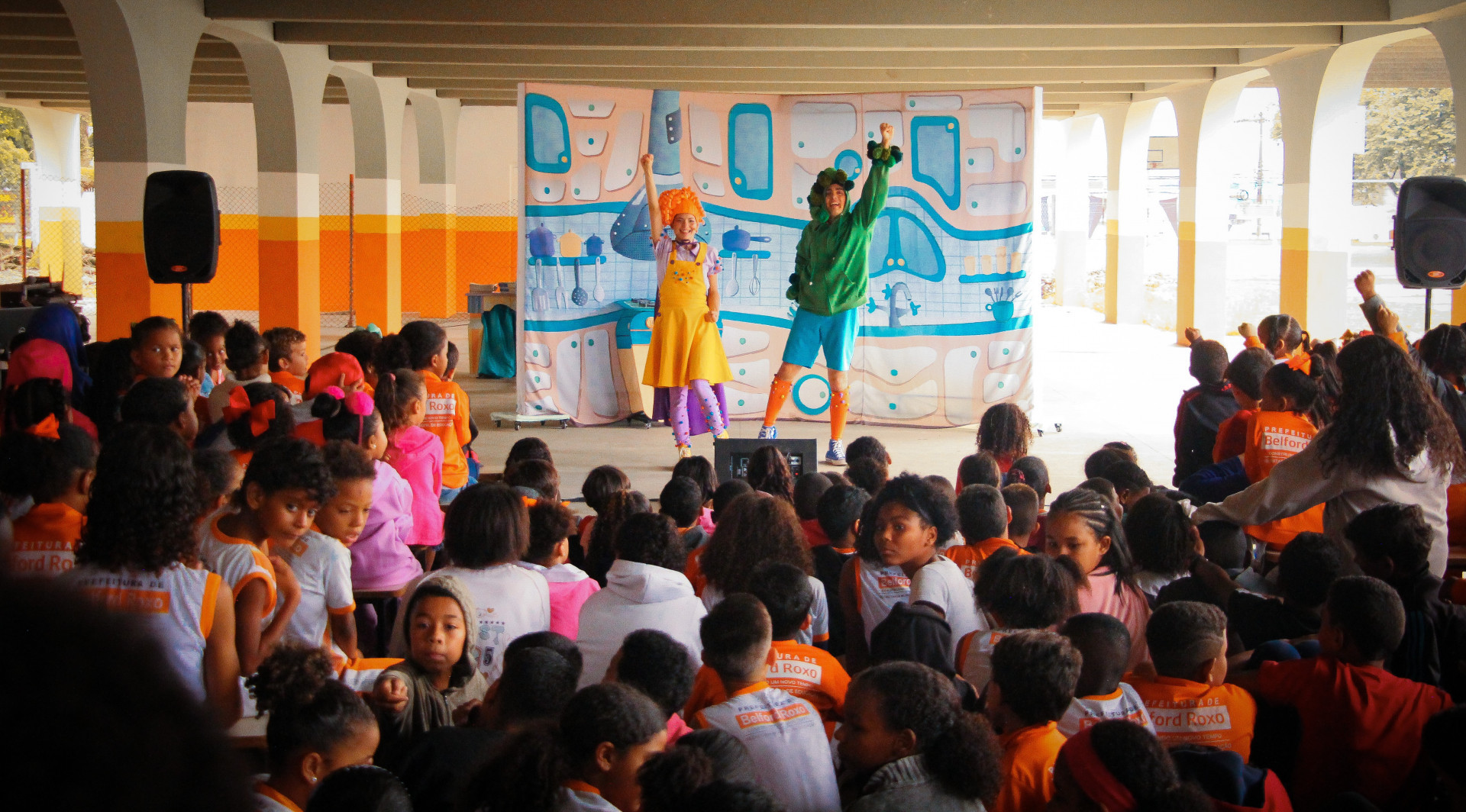 O espet&aacute;culo abordou com muita m&uacute;sica, interatividade e ludicidade, a constru&ccedil;&atilde;o de h&aacute;bitos de alimenta&ccedil;&atilde;o saud&aacute;vel - Rafael Barreto / PMBR