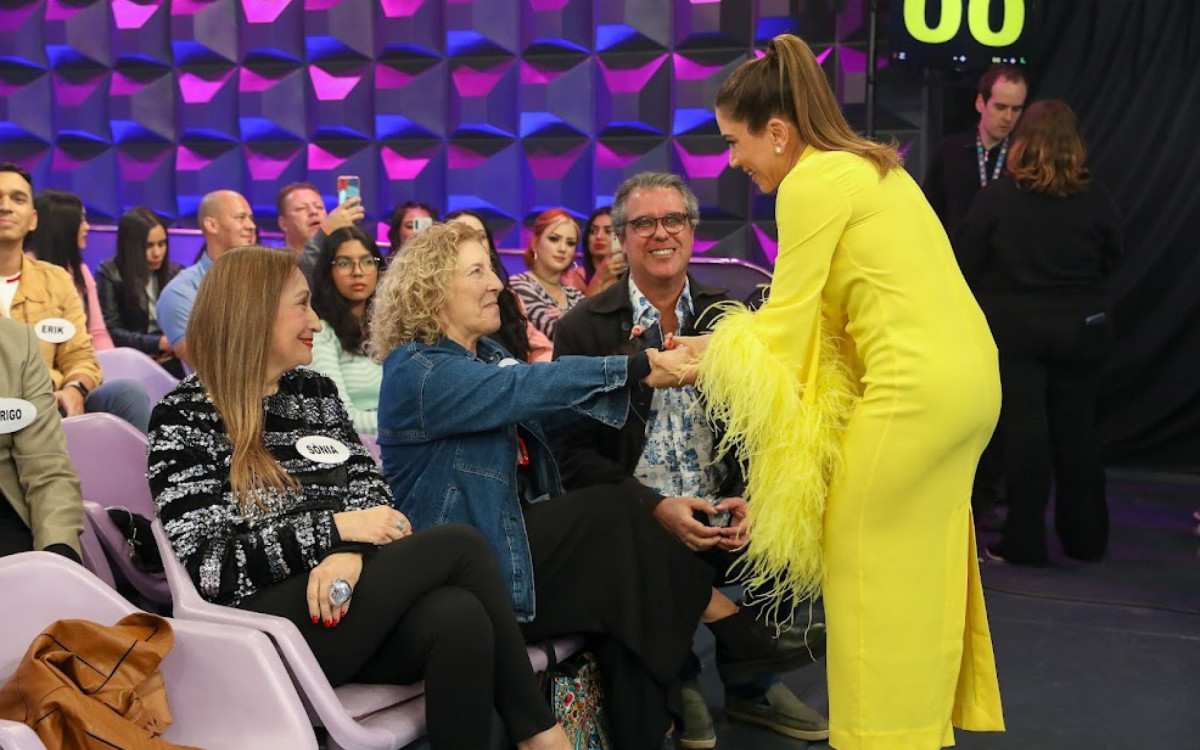 Especial em comemoração aos 60 anos do \'Programa Silvio Santos\'