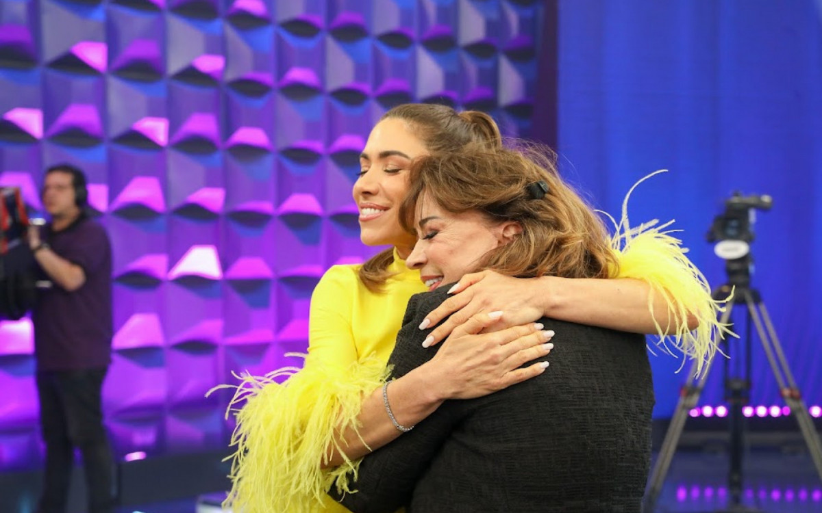 Patrícia Abravanel e a mãe, íris