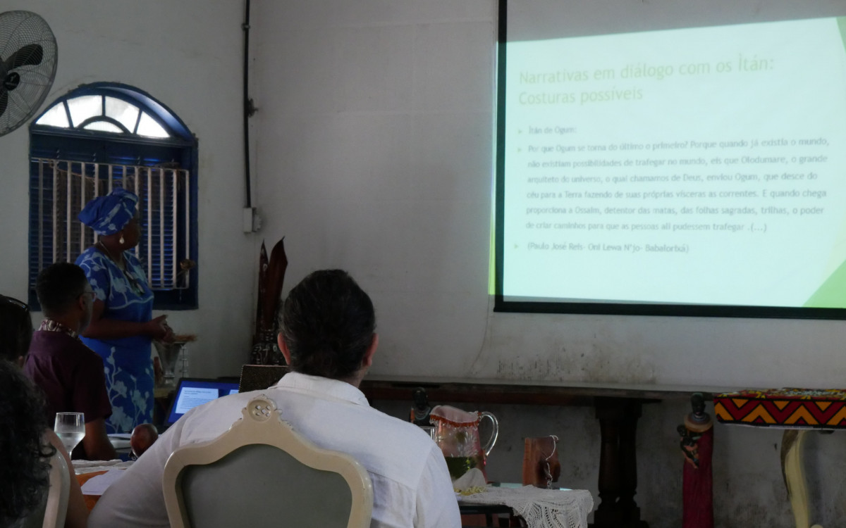 Pela primeira vez, tese de mestrado &eacute; defendida dentro de terreiro de candombl&eacute; em Mag&eacute; - Divulga&ccedil;&atilde;o