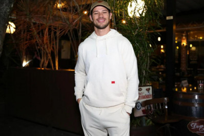 Aniversário de José Loreto reúne elenco do sucesso 