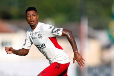 Bruno Henrique deve ser novidade no Flamengo para clássico decisivo com o Fluminense