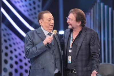 Raul Gil se recupera após cirurgia na próstata