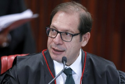 'Bom juiz não se envenena pela paixão e não quer conviver com quem suja a toga', diz Salomão