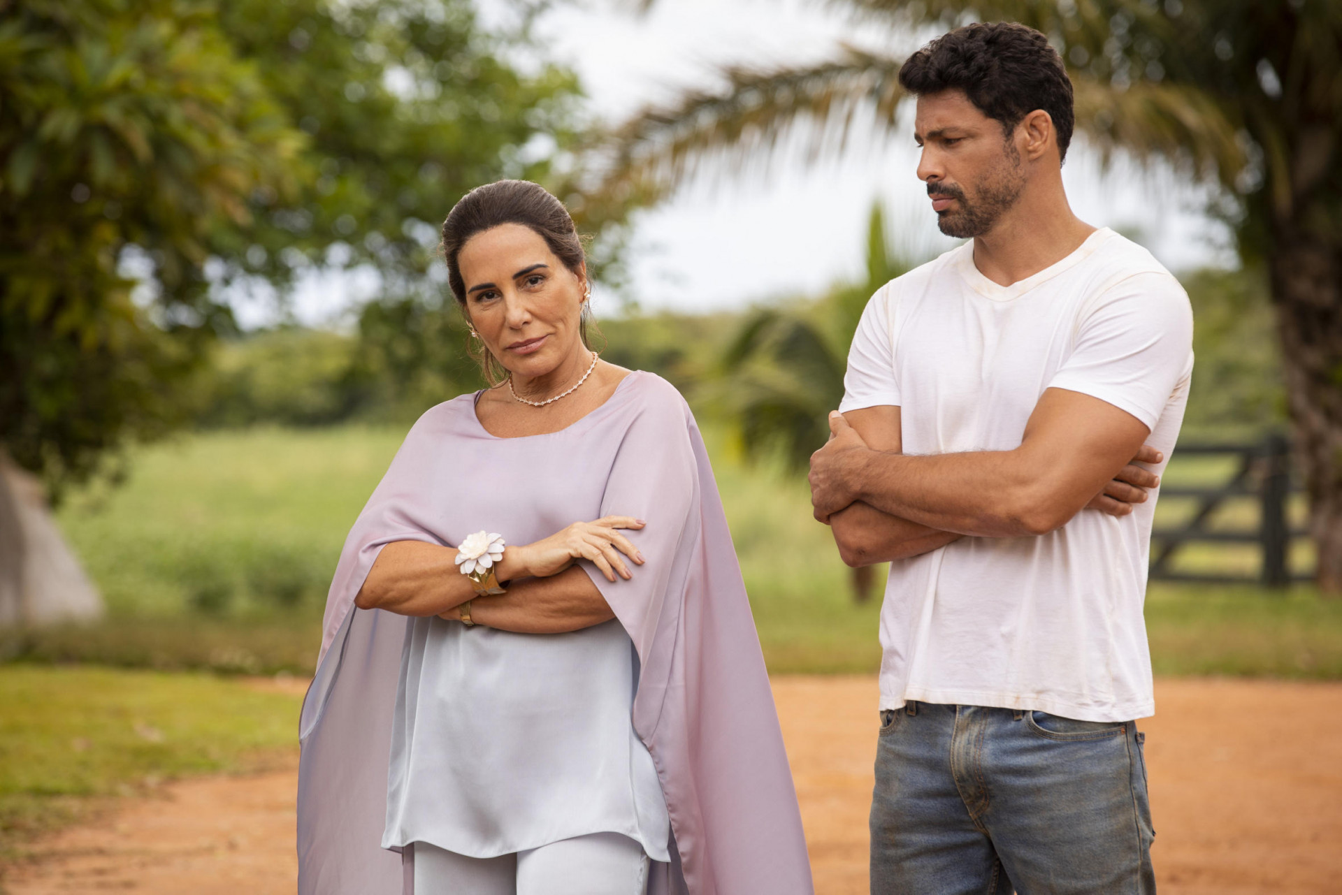 Irene (Gloria Pires) e Caio (Cauã Reymond) - Globo/João Miguel Júnior