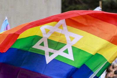 Parada do Orgulho Gay arrasta milhares de israelenses em Jerusalém