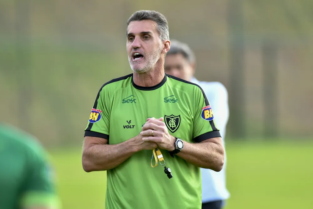 Antes de classificação, América-MG teve briga no vestiário durante intervalo