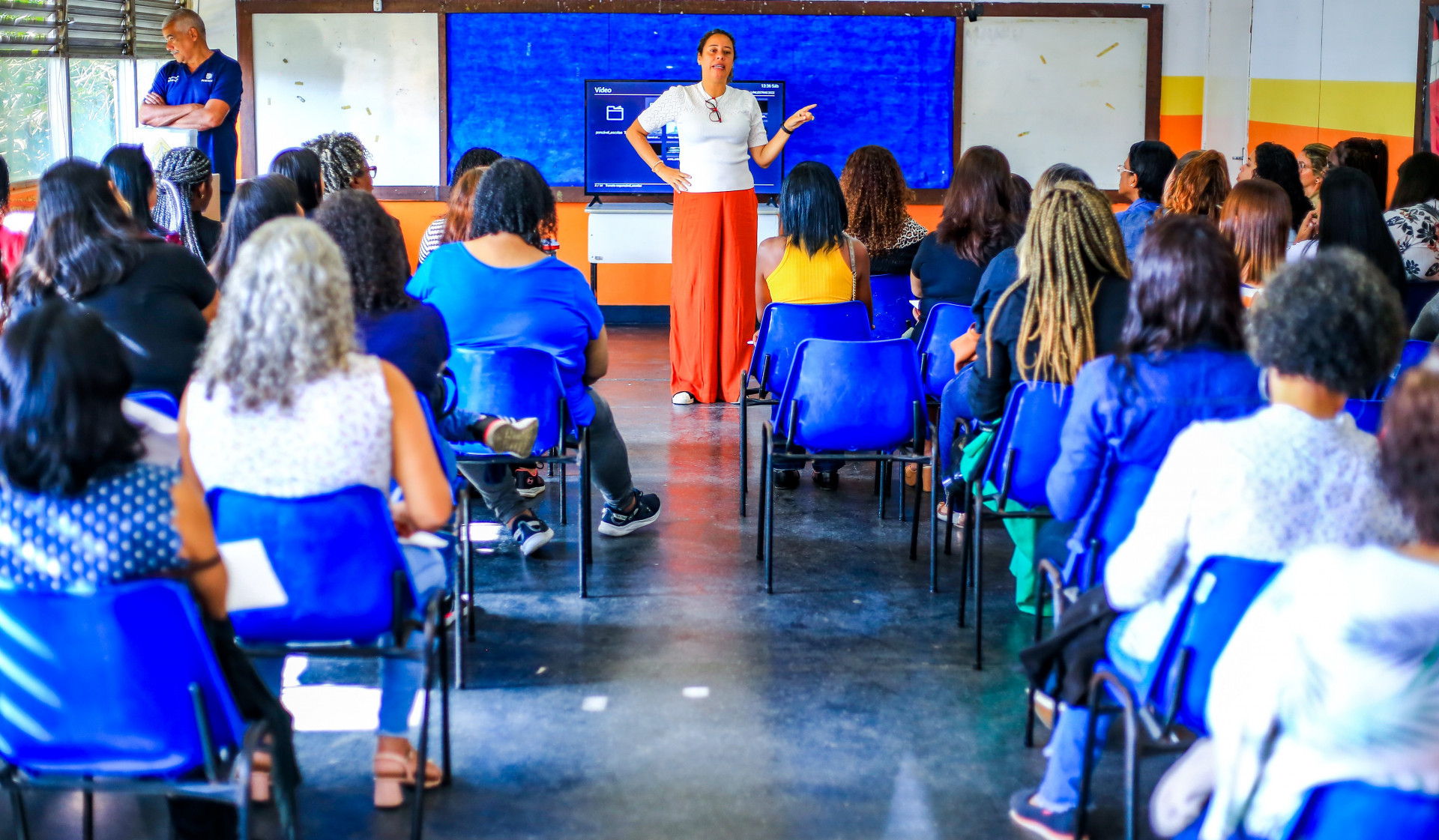 Enza Taddei enfatizou que a comunidade escolar precisa estar envolvida para agir de forma respons&aacute;vel em rela&ccedil;&atilde;o a seguran&ccedil;a de todos - Rafael Barreto / PMBR