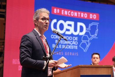 Zema diz que 'solução' do Brasil está no Sul e Sudeste e cita vida além de 'auxílio'