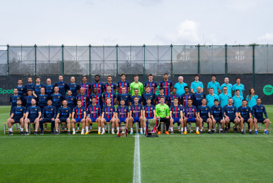 Vídeo: veja bastidores da 'foto dos campeões' do Barcelona