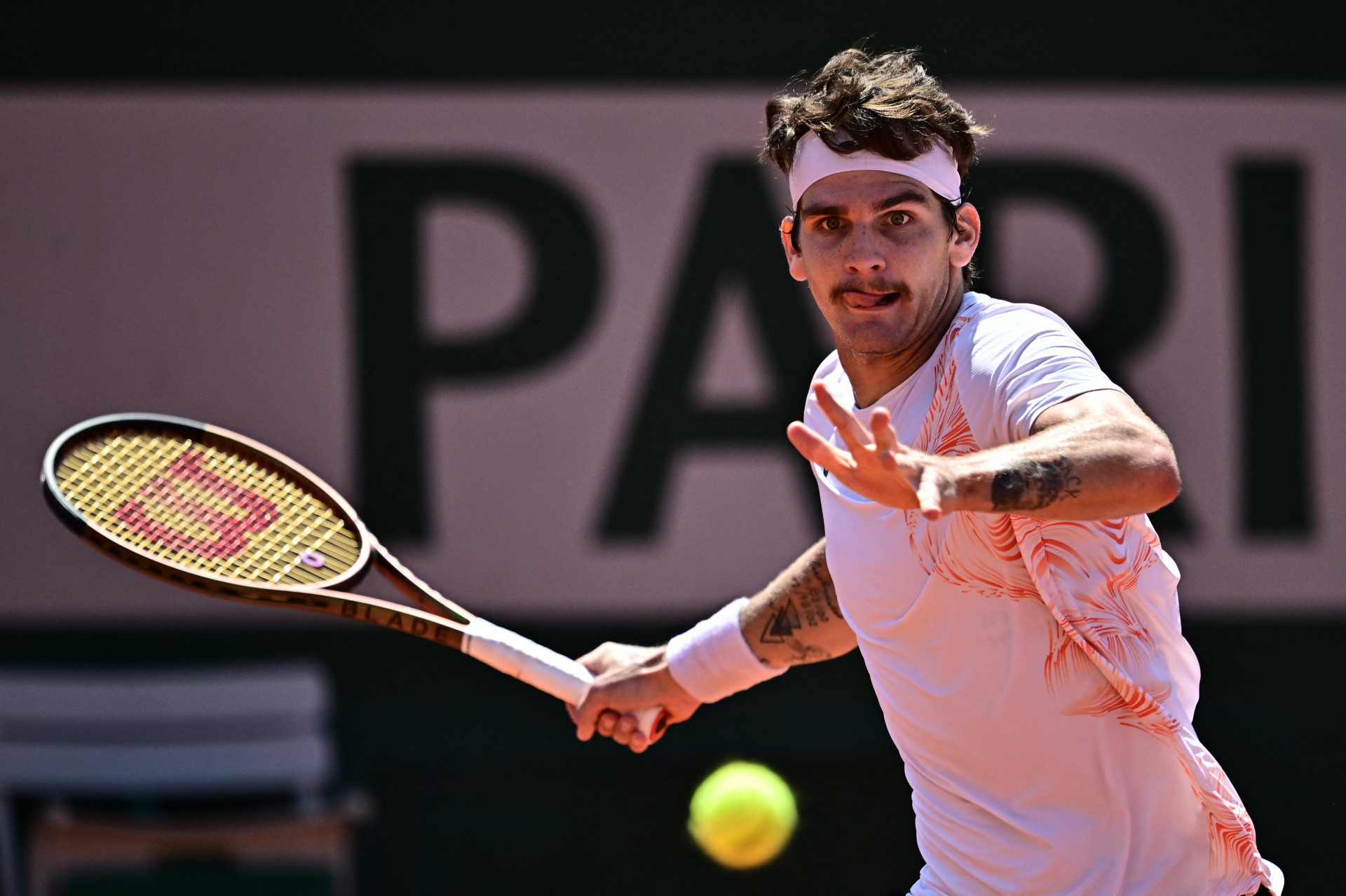 Thiago Wild caiu na terceira fase do Roland Garros - Foto: AFP