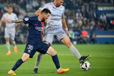 Messi se despede com vaias e PSG perde em casa na última rodada do Francês