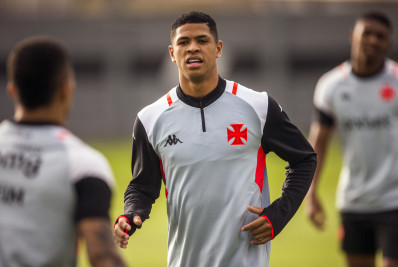 Cauan Barros celebra retorno antecipado ao Vasco: 'Muito gratificante'