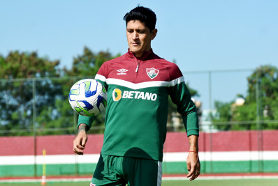 Cano celebra marca de 100 jogos pelo Fluminense: 'Quero desfrutar'