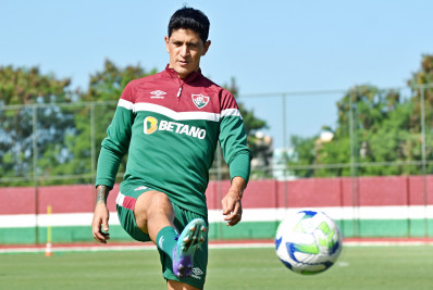 Artilheiro do ano, Cano vive maior jejum de gols pelo Fluminense