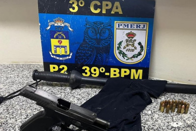 PM prende miliciano com pistola e munições em Belford Roxo