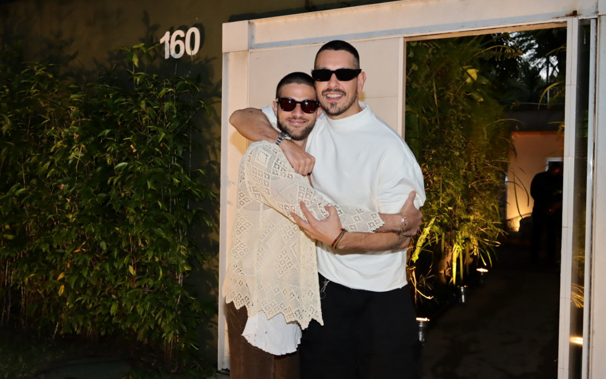 Chay Suede e Jo&atilde;o Vicente de Castro