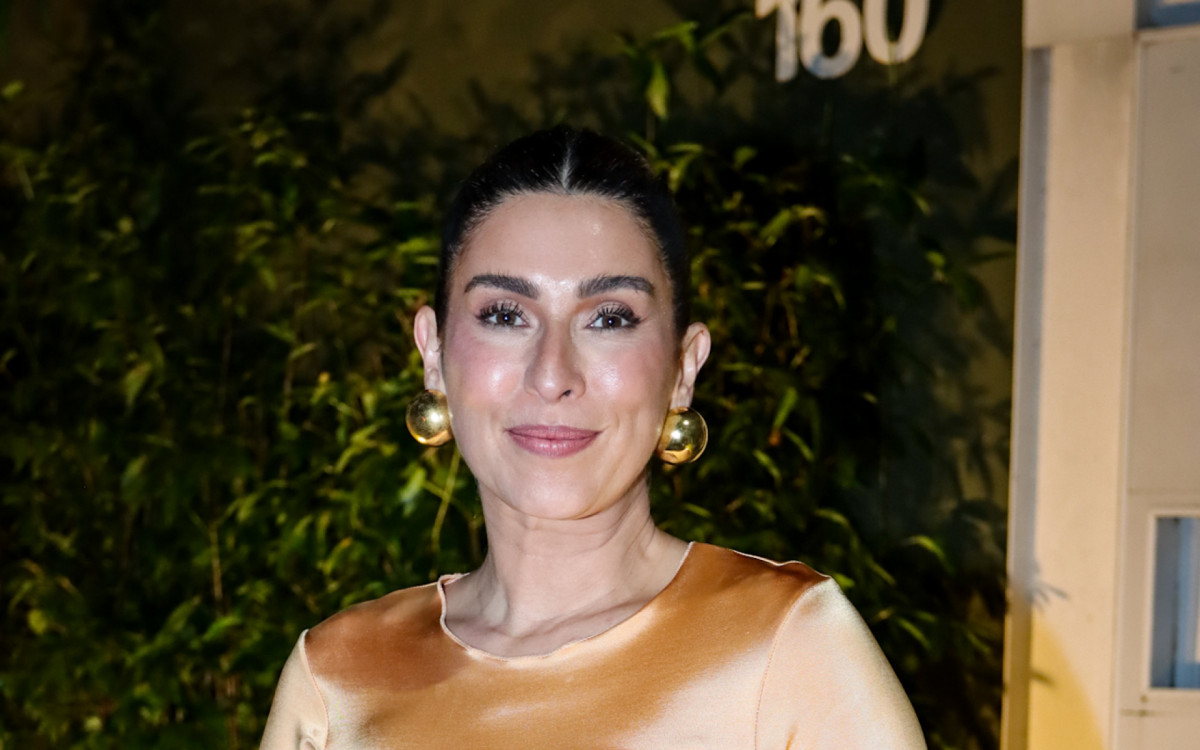 Fernanda Paes Leme comemora anivers&aacute;rio de 40 anos com fest&atilde;o na casa de Giovanna Ewbank e Bruno Gagliasso