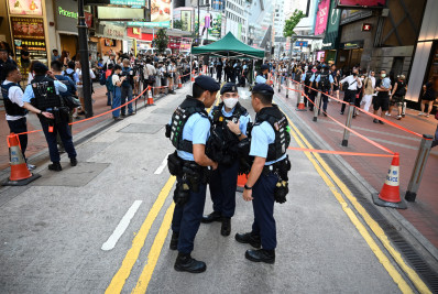Líderes pró-democracia são detidos em Hong Kong no aniversário do massacre da Praça da Paz Celestial