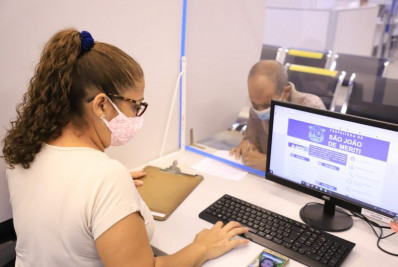 Atendimentos na unidade Poupa Tempo em São João de Meriti